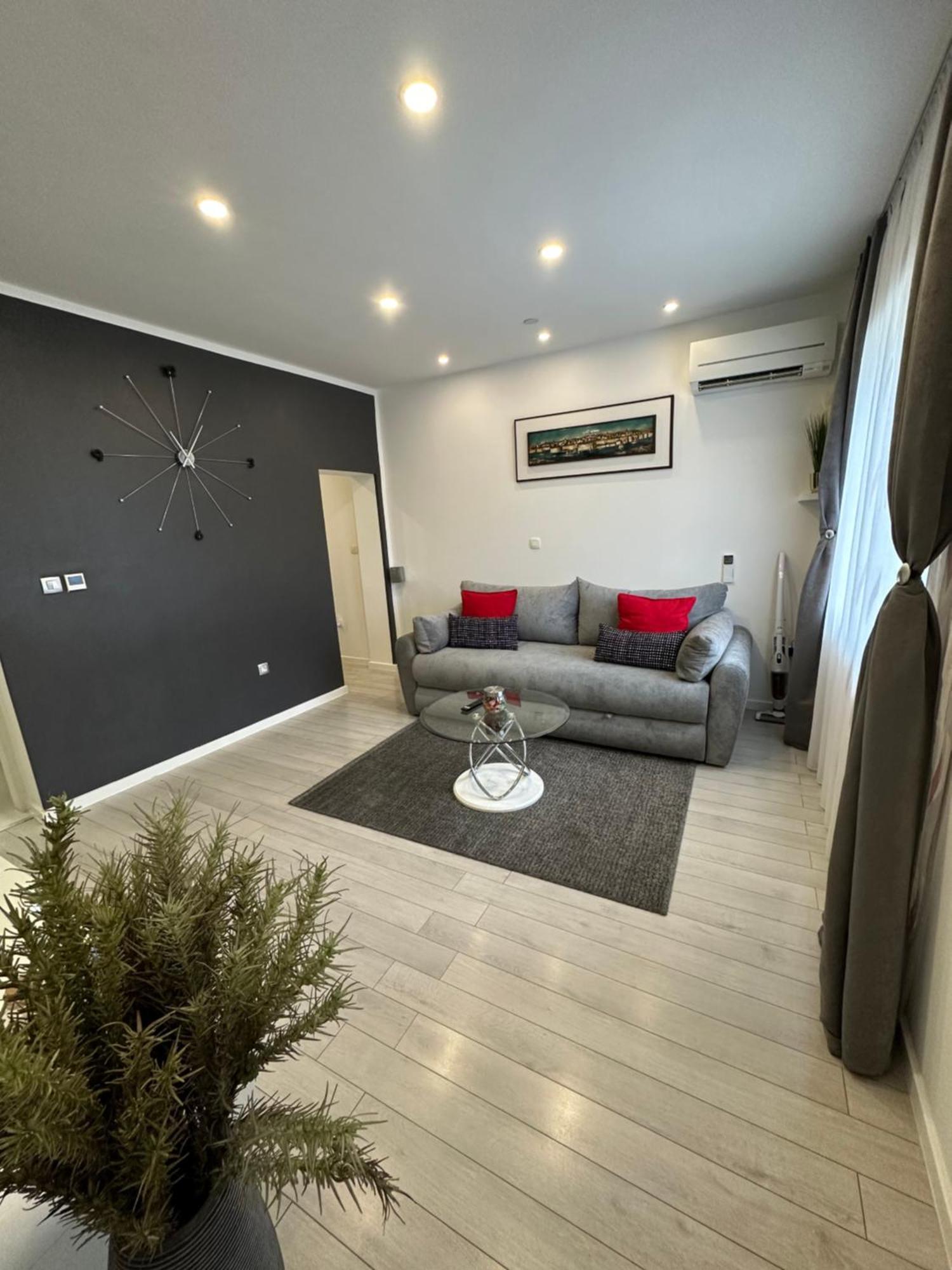 Apartment Leo Zadar Exterior photo
